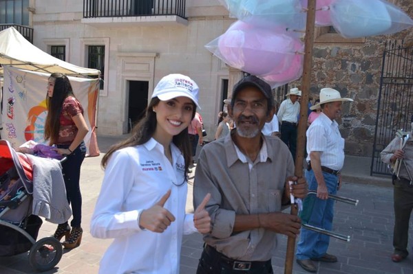 ▲▼18歲的正妹寶拉（Paola González）是墨西哥的市長候選人。（圖／翻攝自臉書Todos somos jóvenes）