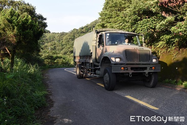 吳彥霆殉職，軍警消持續搜山。（圖／季相儒攝）