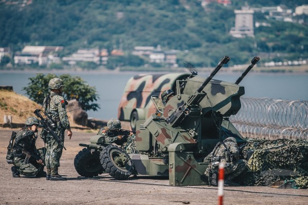 陸軍反滲透反突擊操演    堅實淡水河防守備任務