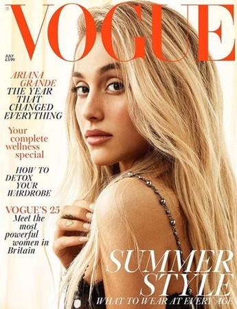 ▲亞莉安娜首次登上《Vogue》英國版封面。（圖／翻攝自亞莉安娜IG）