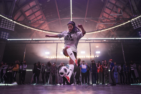 ▲四年一度世界盃足球賽來臨之際，adidas最新形象影片，號召多達56位全球最具影響力的創造者。（圖／公關提供）