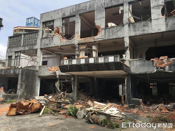 ▲一夜毀容！50年建築「礁溪天主堂」遭拆　磚牆裸露令人心痛（圖／孫博萮授權提供）