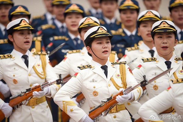 ▲解放軍三軍儀仗隊新增55名女兵組成的方陣，周三首度亮相。（圖／翻攝自大陸網站）