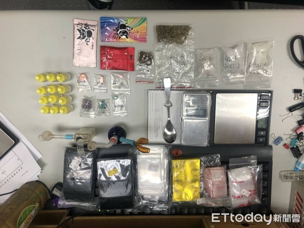 ▲▼台北市萬華分局警方逮到綽號「毒品浪人」的方姓男子，平日拎著小旅行箱到府服務現場特調毒品，供同志趴客人使用。（圖／記者楊佩琪翻攝）