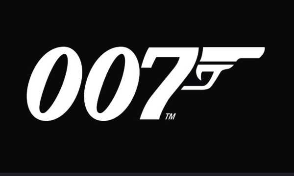 ▲▼《007》系列電影的首位「龐德女郎」8日過世。（圖／翻攝自James Bond官方推特）