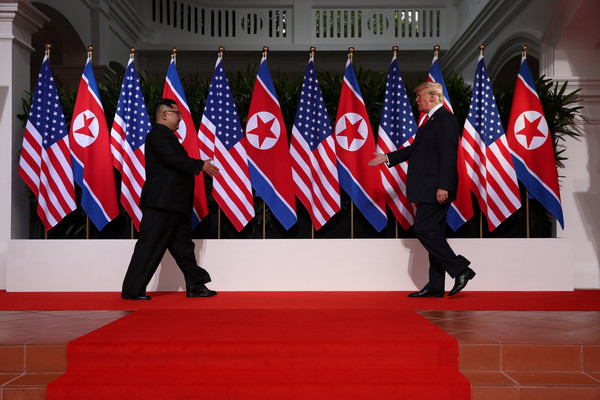 ▲川金會／美國總統川普（Donald Trump）與北韓領導人金正恩會面握手。（圖／路透社）