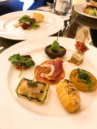 ▲米蘭百年餐廳COVA推早午餐吃到飽。（圖／記者蔡惠如攝）