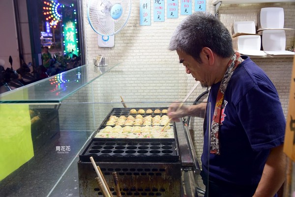 ▲▼台北饒河街夜市大阪屋章魚燒。（圖／周花花）