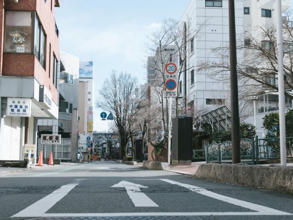 ▲▼建築物、房子、房屋、高樓、大樓、蝸牛族、房貸、買屋、買房、房地產、建商。（示意圖／取自pakutaso）