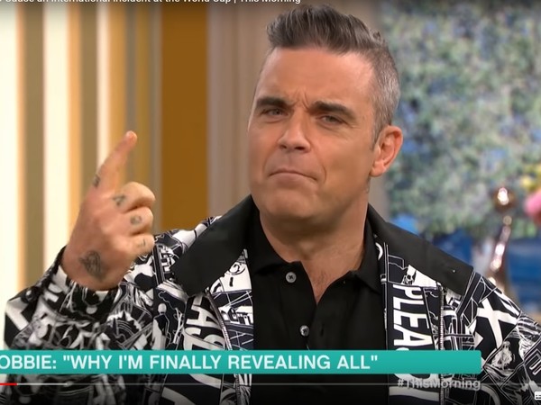 羅比威廉斯（Robbie Williams）。（圖／翻攝自YouTube）