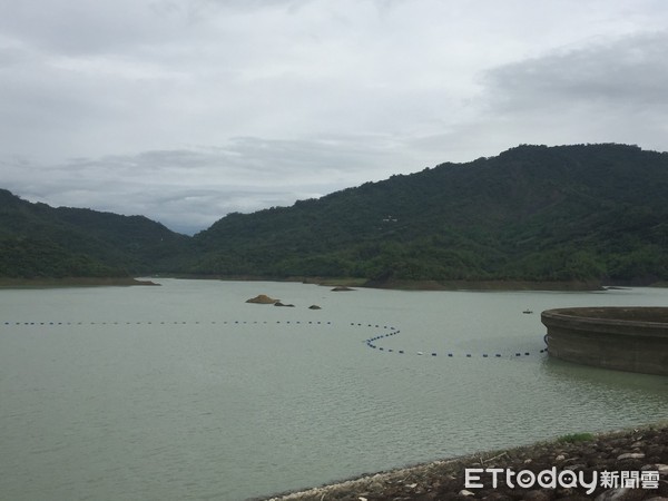 ▲此波台南降雨讓南化水庫有大量進水，可增加約2個月工業及民生用水。（圖／記者林悅翻攝）