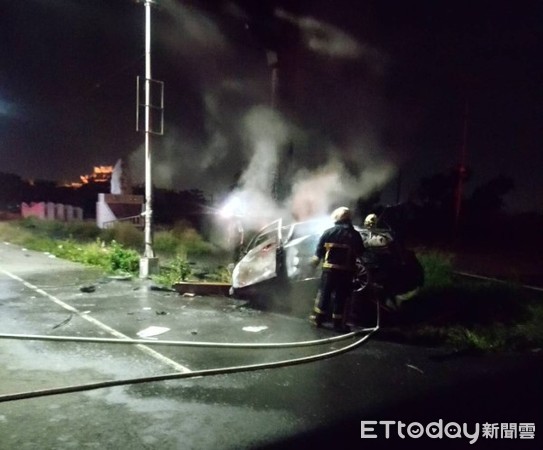 ▲▼▲這起火燒車事故造成2男2女不幸喪命。（圖／記者李忠憲翻攝）