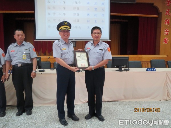 ▲台南市永康分局舉辦義警中隊常年訓練講習，並表揚5名義警績優人員。（圖／警方提供）