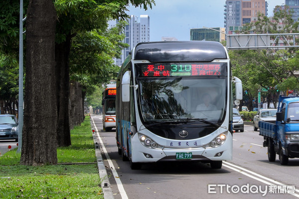 ▲▼台中BRT改革優化公車專用道將滿三年，讓捷運藍線順利獲中央核准。（圖／台中市政府提供）