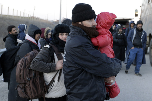 ▲俄羅斯世足賽意外成為難民前往歐洲的跳板    。圖為2016年時湧往歐洲的難民潮畫面。(圖／達志影像／美聯社）