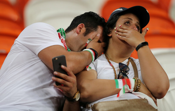 ▲戰平葡萄牙，伊朗球迷也痛哭。（圖／路透社）