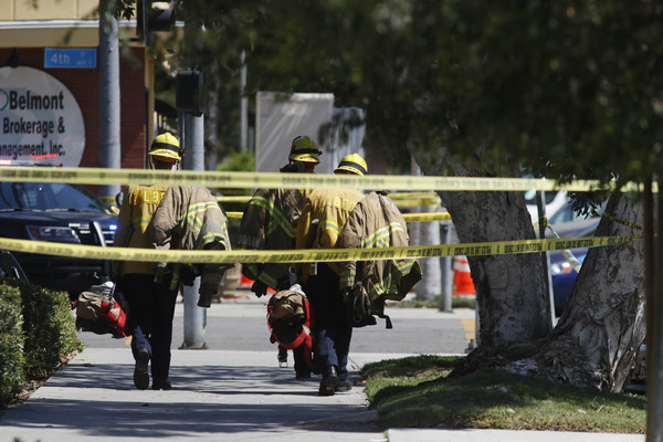 ▲▼南加州療養院爆炸失火，消防隊長羅沙（Dave Rosa）被住戶槍殺。（圖／達志影像／美聯社）