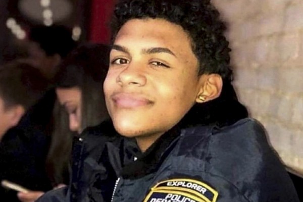 ▲▼紐約布朗克斯區（Bronx）的15歲少年古曼費里斯（Lesandro “Junior” Guzman-Feliz）遭到幫派當街捅死。（圖／達志影像／美聯社）