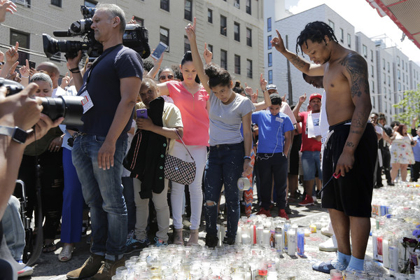 ▲▼紐約布朗克斯區（Bronx）的15歲少年古曼費里斯（Lesandro “Junior” Guzman-Feliz）遭到幫派當街捅死。（圖／達志影像／美聯社）