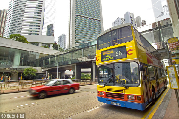 ▲▼香港巴士傳出坐墊藏針，乘客人心惶惶。（圖／CFP）