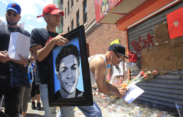 ▲▼ 紐約布朗克斯區（Bronx）的15歲少年古曼費里斯（Lesandro “Junior” Guzman-Feliz）遭到幫派當街捅死。（圖／達志影像／美聯社）