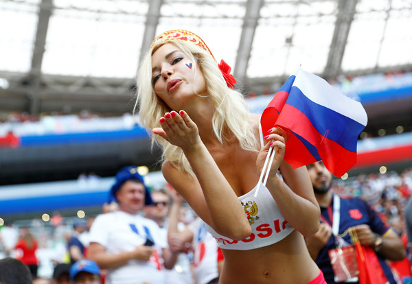▲俄羅斯女球迷。（圖／路透社）
