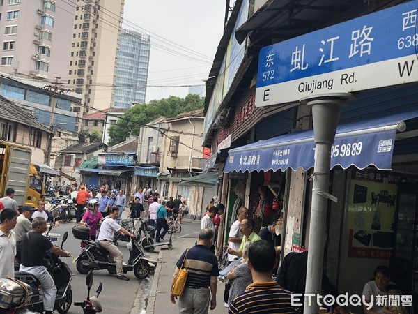 ▲上海最早的「二手電子市場」虯江路，曾經是民眾的「淘寶」聖地            。（圖／記者魏有德攝）