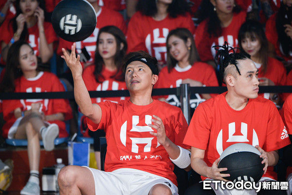 ▲▼HARDEN MVP球迷見面會及小鬼、張睿家明星籃球對抗賽。（圖／記者張一中攝）