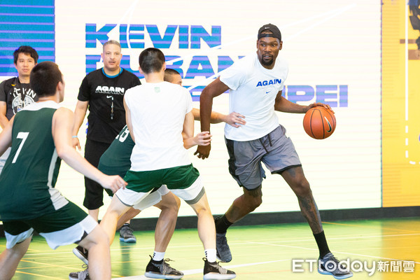 ▲▼Kevin Durant 2018 NIKE籃球之旅松山高中訓練營,Kevin Durant杜蘭特。（圖／記者季相儒攝）