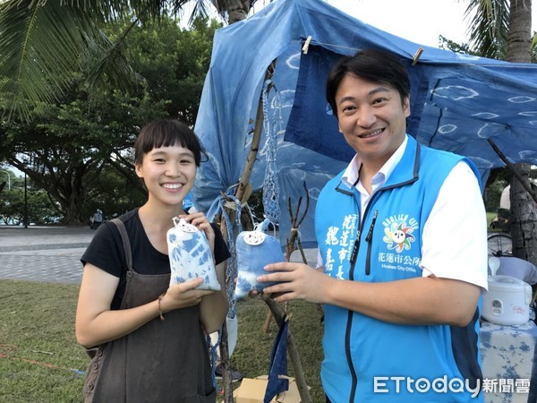 「海事集」現場集結三十個海洋友善攤位，以及公民倡議NGO攤位宣傳環保理念，邀請金曲歌手阿努、桑梅絹及多位創作型歌手分享專屬自己的海洋故事。（圖／花蓮市公所提供）