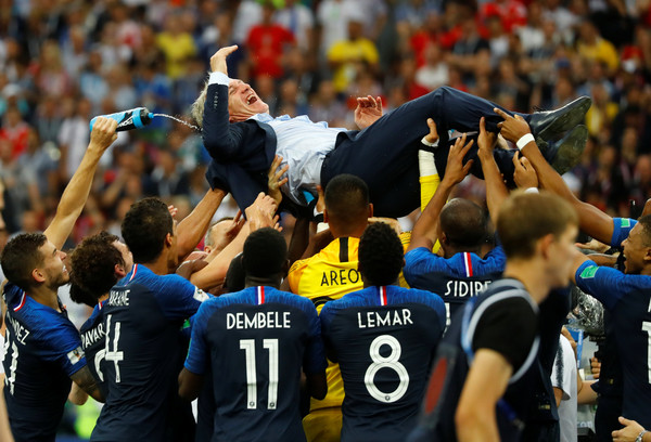 世足赛\/法国夺队史第二冠 本届出赛7场只落后