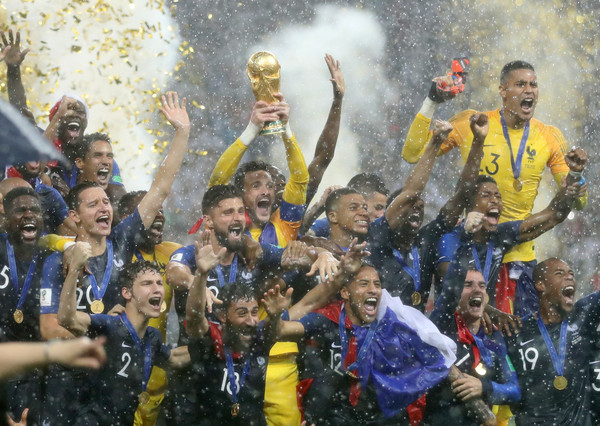 ▲▼法國在世界盃決賽中以4比2擊敗克羅埃西亞，隊史相隔20年後再登世足王座。。（圖／路透）
