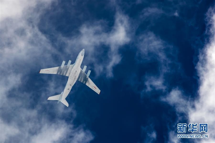 ▲▼解放軍,空軍,伊爾-76,運輸機。（圖／翻攝自新華社）