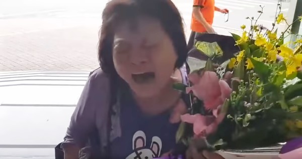 ▲蔣月惠因咬女警事件爆紅，上節目竟稱，在警局大哭全為「操縱媒體」。（圖／翻攝爆料公社）