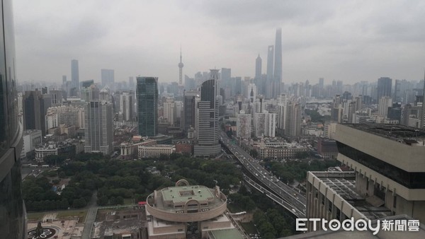 ▲▼安比來襲是上海可能大風大雨    。（圖／上海市民提供）