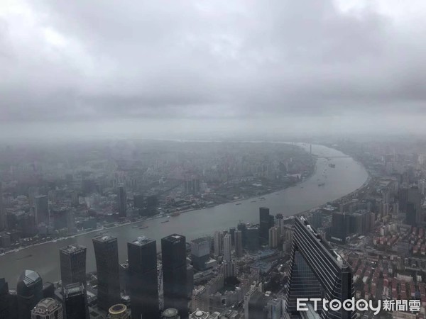 ▲  安比來襲是上海可能大風大雨          。（圖／上海市民提供）