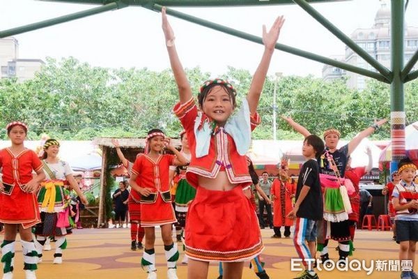 ▲▼原住民族慶祝豐年祭，從大到小載歌載舞慶豐收。（圖／桃園市政府提供）