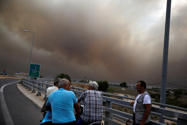 ▲▼希臘雅典郊區發生野火，災情嚴重已釀20死。（圖／路透社）