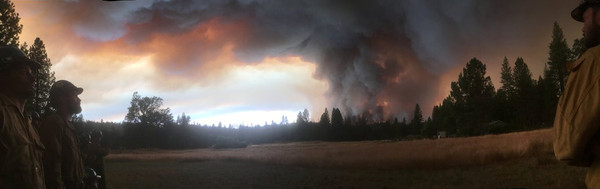 ▲▼ 加州優聖美地遭大火肆虐，已經延燒11天。（圖／路透社）