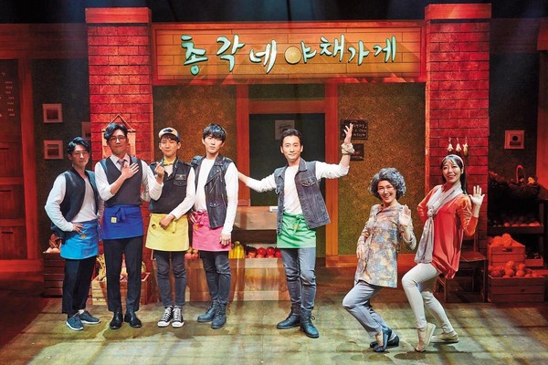 原創音樂劇《蔬菜店的小夥子》不但授權中國、日本製作在地版本，2011年也曾拍攝成同名電視劇。（LIVE製作公司提供）
