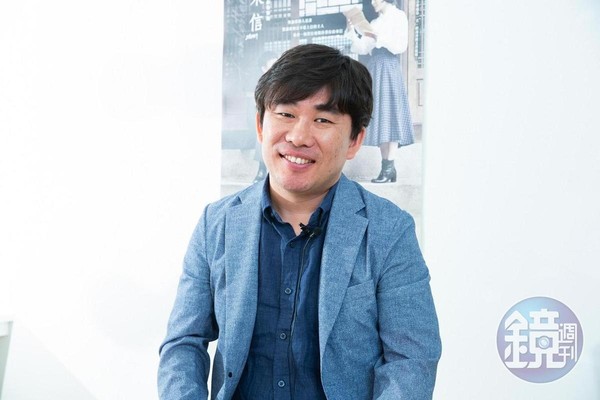 姜秉沅在2011年成立LIVE製作公司，專門製作原創音樂劇及推廣海外市場。