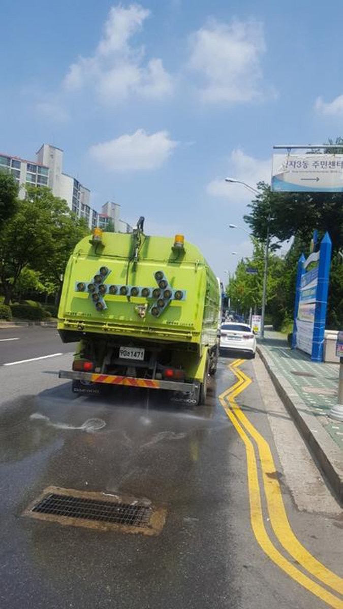 ▲▼ 高溫轟炸南韓，各地派出灑水車。（圖／城南市災難安全館市民溝通官）