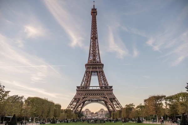 ▲▼ 艾菲爾鐵塔,巴黎鐵塔。（圖／翻攝自Tour Eiffel官方粉絲專頁）