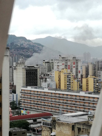 ▲▼  委內瑞拉總統馬杜洛（Nicolas Maduro）4日遭遇裝載炸彈的無人機攻擊，他隨後點名哥倫比亞總統桑托斯（Juan Manuel Santos）是這起攻擊事件的幕後主使者。（圖／路透）