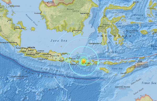▲▼峇里島附近龍目島規模7地震。（圖／翻攝USGS）
