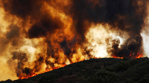 ▲▼北加州野火，門多西諾複合野火（Mendocino Complex fire）。（圖／路透社）