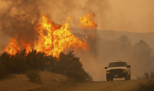 ▲▼門多西諾複合野火（Mendocino Complex fire）已經成為加州史上最大野火。（圖／達志影像／美聯社）