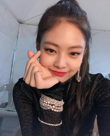 ▲頭髮。（圖／翻攝自blackpink_jennie IG、skuukzky IG）