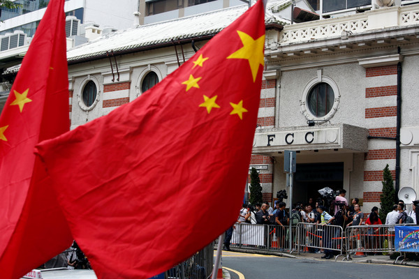 ▲▼主張「香港獨立」的香港民族黨召集人陳浩天出席外國記者會（FCC）             。（圖／路透社）