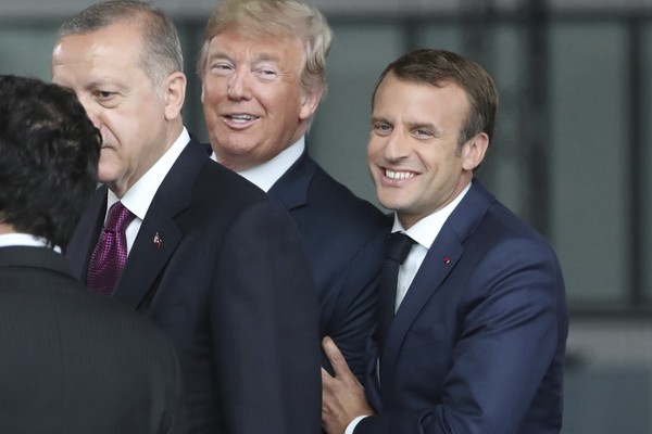 ▲美國總統川普（Donald Trump）與法國總統馬克宏（Emmanuel Macron）。（圖／達志影像／美聯社）